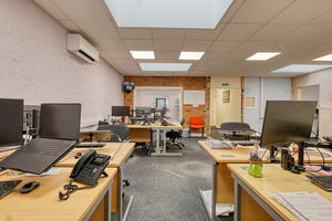 Commercial Office- click for photo gallery